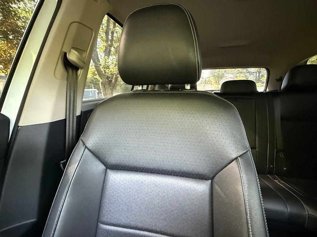 Volkswagen Atlas 2021.5 3.6L V6 SE w/Technology FWD 2021