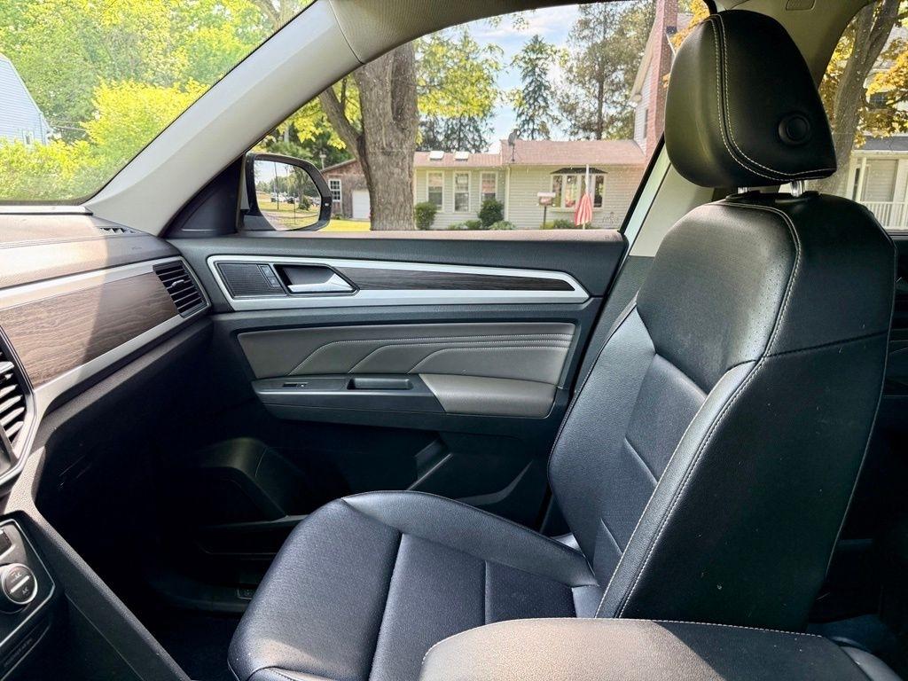 Volkswagen Atlas 2021.5 3.6L V6 SE w/Technology FWD 2021