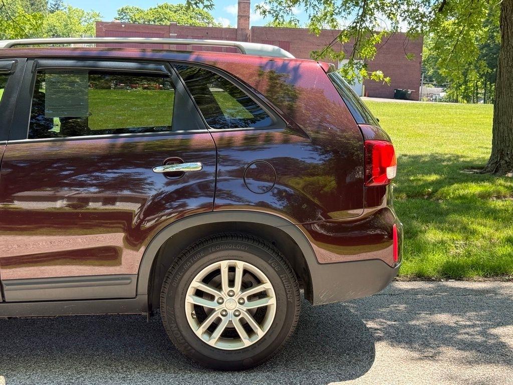 Kia Sorento 2WD 4dr I4 LX 2014