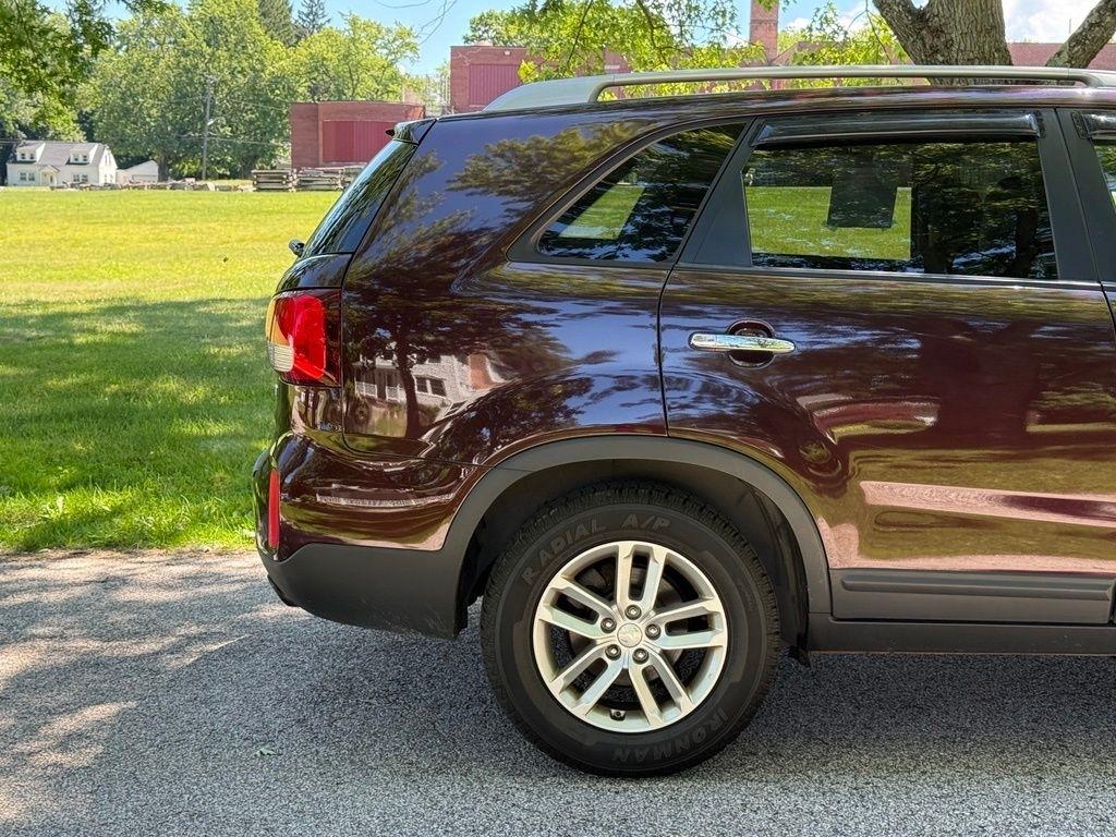 Kia Sorento 2WD 4dr I4 LX 2014