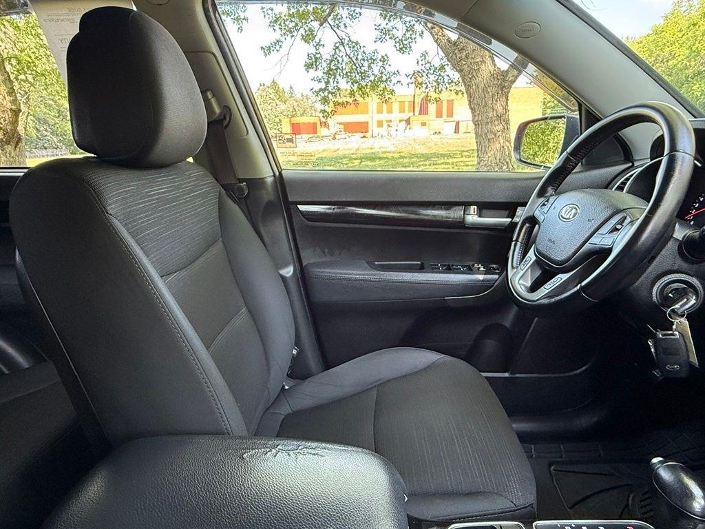 Kia Sorento 2WD 4dr I4 LX 2014
