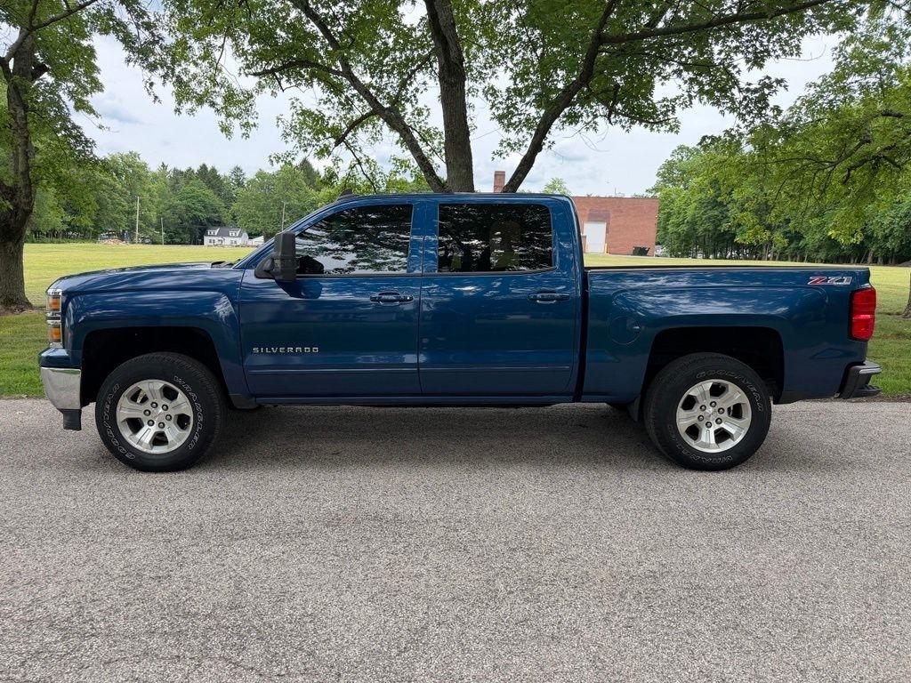 Chevrolet Silverado 1500 4WD Crew Cab 143.5" LT w/2LT 2015