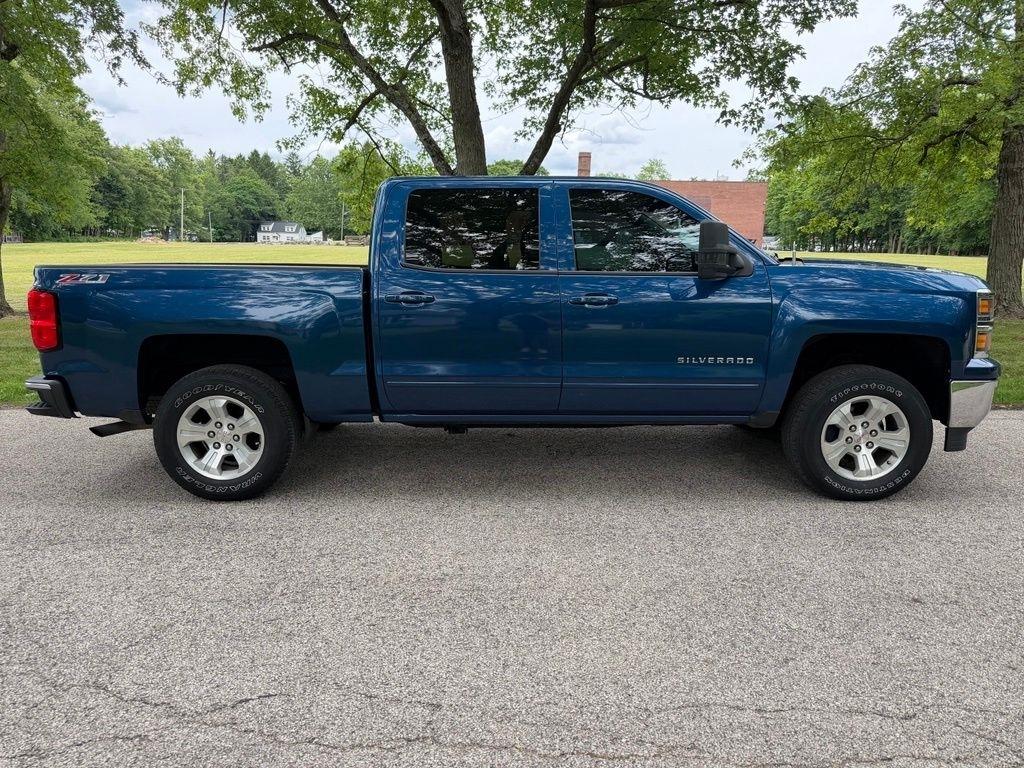 Chevrolet Silverado 1500 4WD Crew Cab 143.5" LT w/2LT 2015