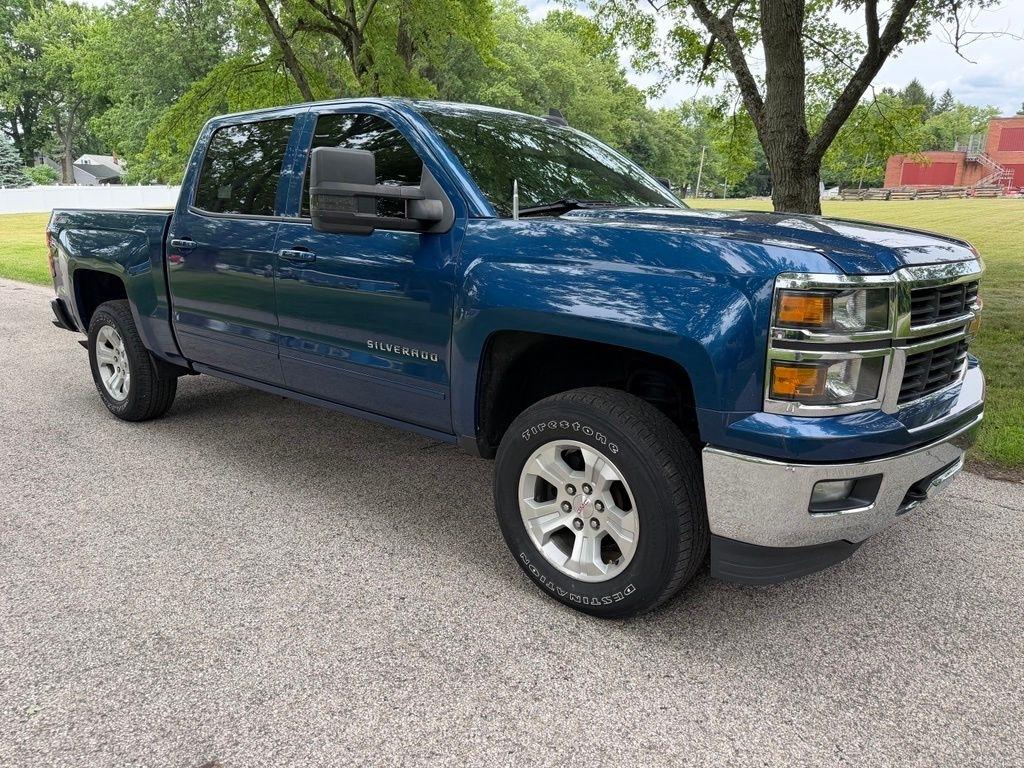 Chevrolet Silverado 1500 4WD Crew Cab 143.5" LT w/2LT 2015