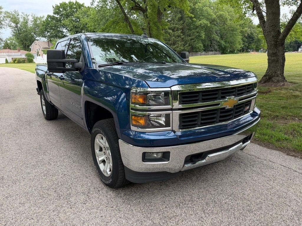 Chevrolet Silverado 1500 4WD Crew Cab 143.5" LT w/2LT 2015