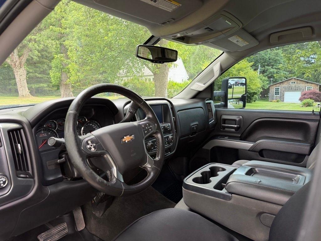 Chevrolet Silverado 1500 4WD Crew Cab 143.5" LT w/2LT 2015