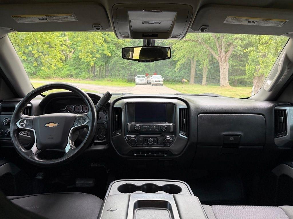 Chevrolet Silverado 1500 4WD Crew Cab 143.5" LT w/2LT 2015