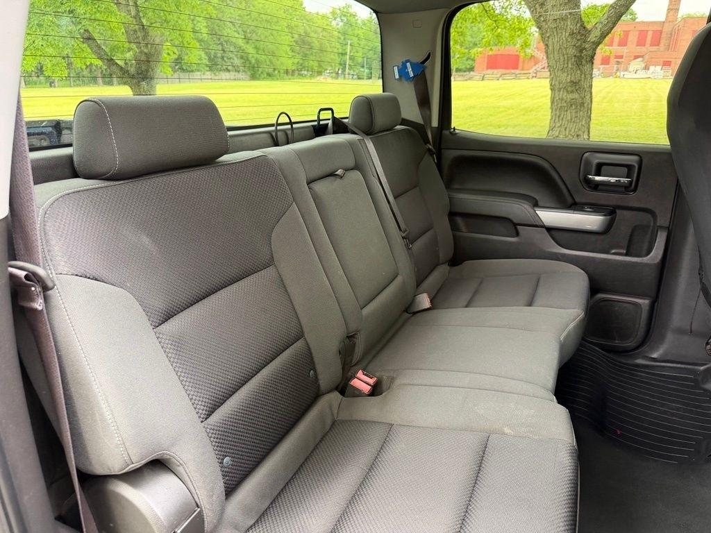 Chevrolet Silverado 1500 4WD Crew Cab 143.5" LT w/2LT 2015