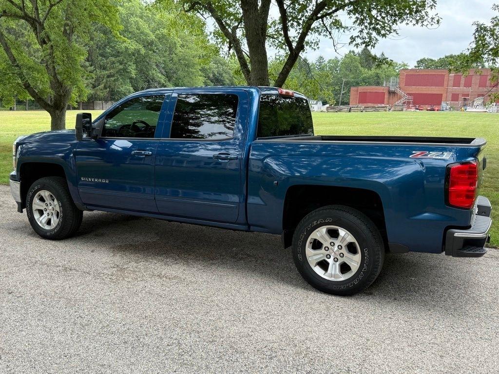 Chevrolet Silverado 1500 4WD Crew Cab 143.5" LT w/2LT 2015