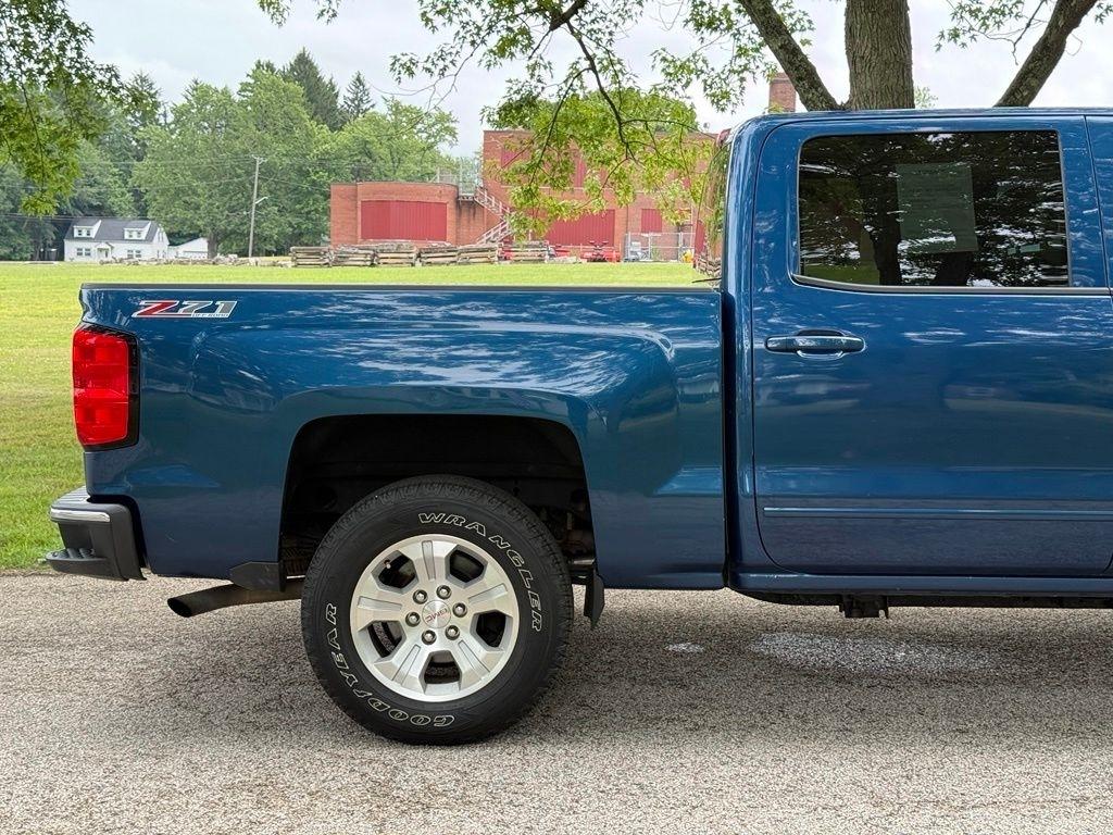 Chevrolet Silverado 1500 4WD Crew Cab 143.5" LT w/2LT 2015