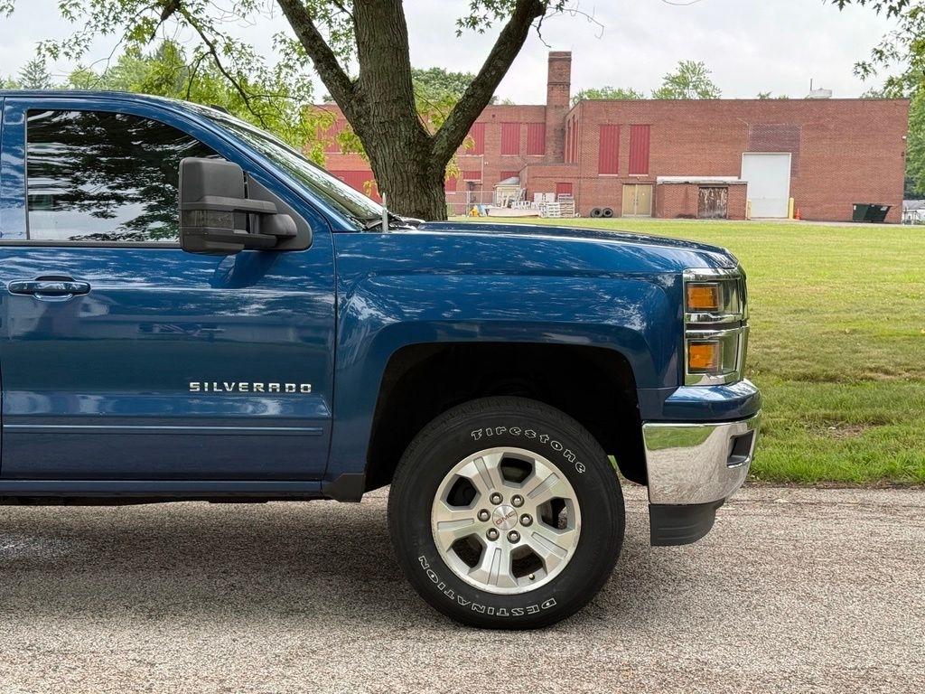 Chevrolet Silverado 1500 4WD Crew Cab 143.5" LT w/2LT 2015