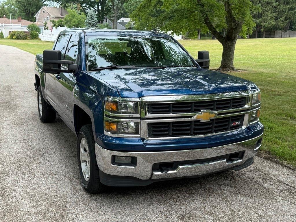 Chevrolet Silverado 1500 4WD Crew Cab 143.5" LT w/2LT 2015
