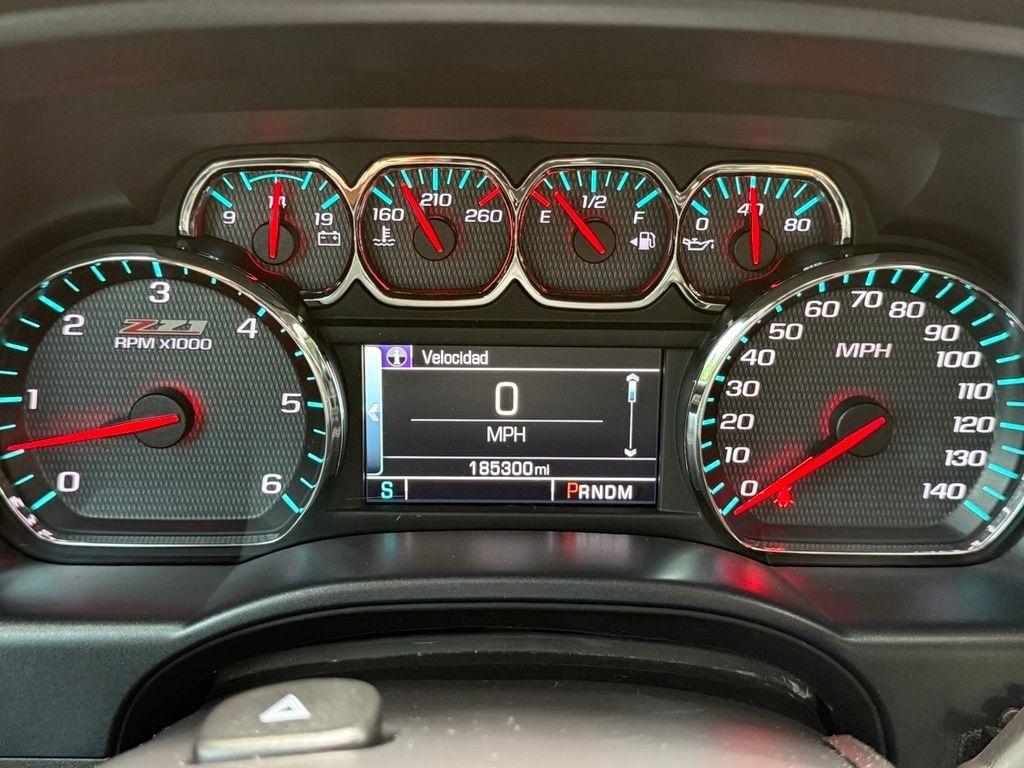 Chevrolet Silverado 1500 4WD Crew Cab 143.5" LT w/2LT 2015