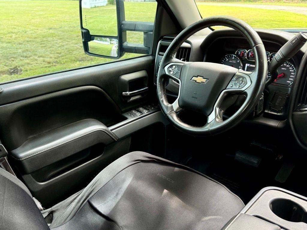Chevrolet Silverado 1500 4WD Crew Cab 143.5" LT w/2LT 2015