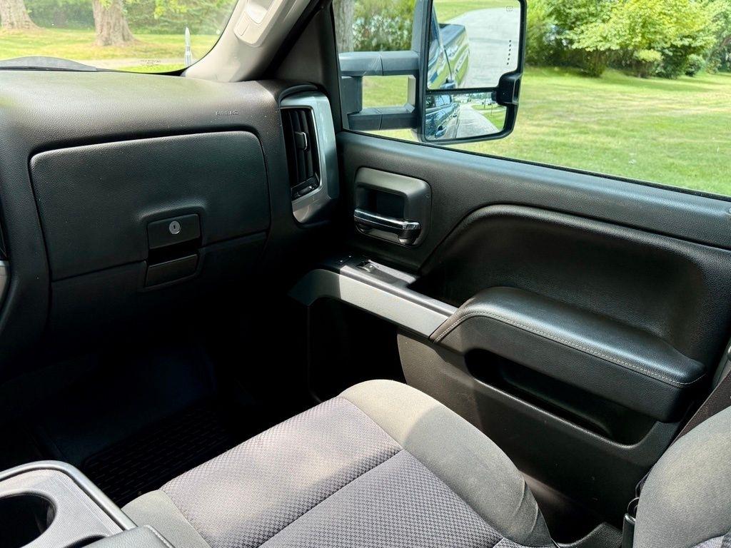 Chevrolet Silverado 1500 4WD Crew Cab 143.5" LT w/2LT 2015