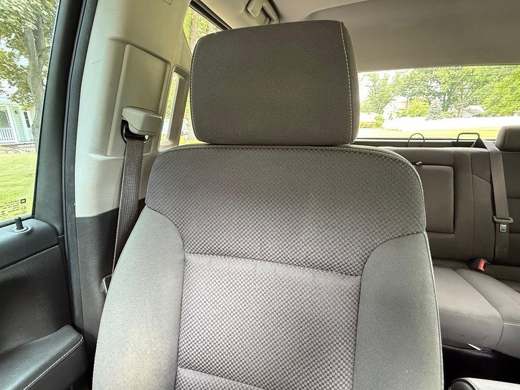 Chevrolet Silverado 1500 4WD Crew Cab 143.5" LT w/2LT 2015