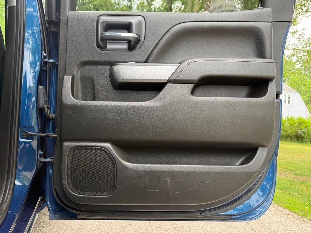 Chevrolet Silverado 1500 4WD Crew Cab 143.5" LT w/2LT 2015