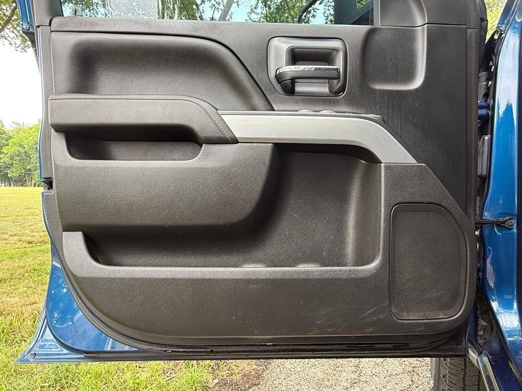 Chevrolet Silverado 1500 4WD Crew Cab 143.5" LT w/2LT 2015