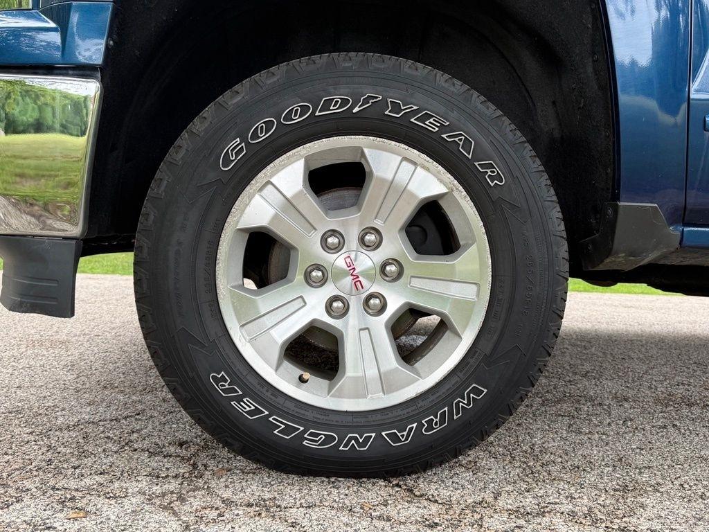 Chevrolet Silverado 1500 4WD Crew Cab 143.5" LT w/2LT 2015