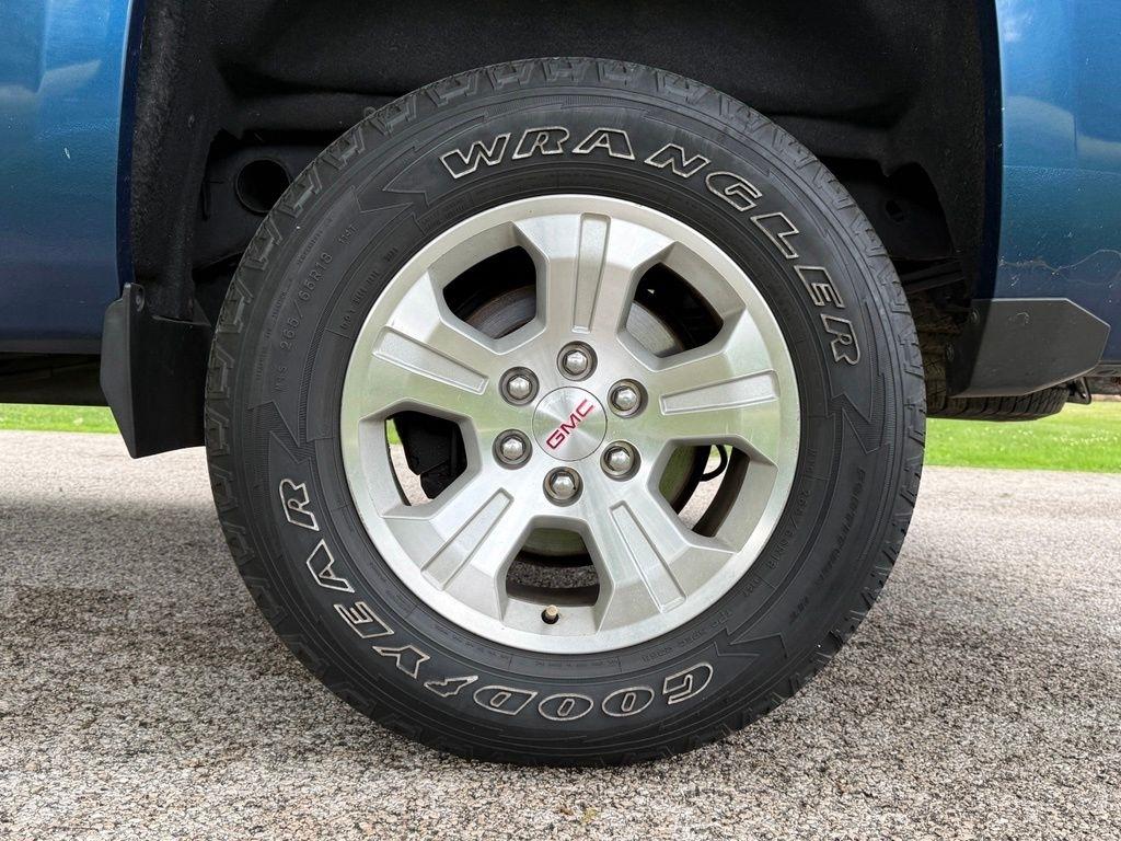Chevrolet Silverado 1500 4WD Crew Cab 143.5" LT w/2LT 2015