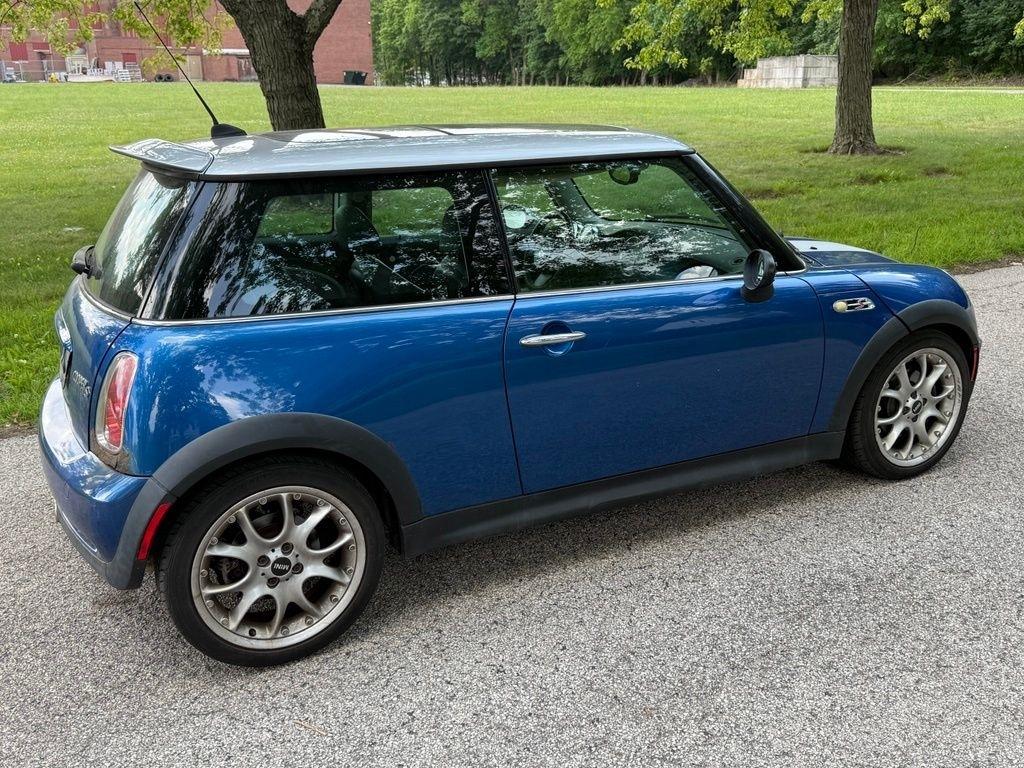 MINI Cooper Hardtop 2dr Cpe S 2006