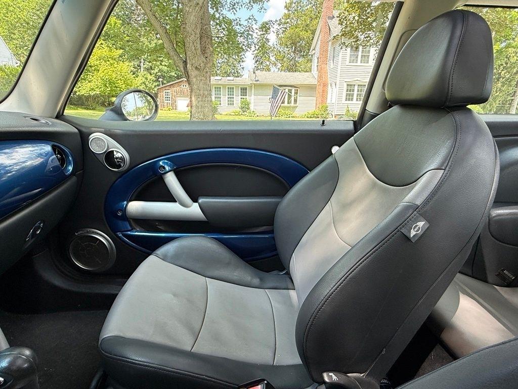 MINI Cooper Hardtop 2dr Cpe S 2006