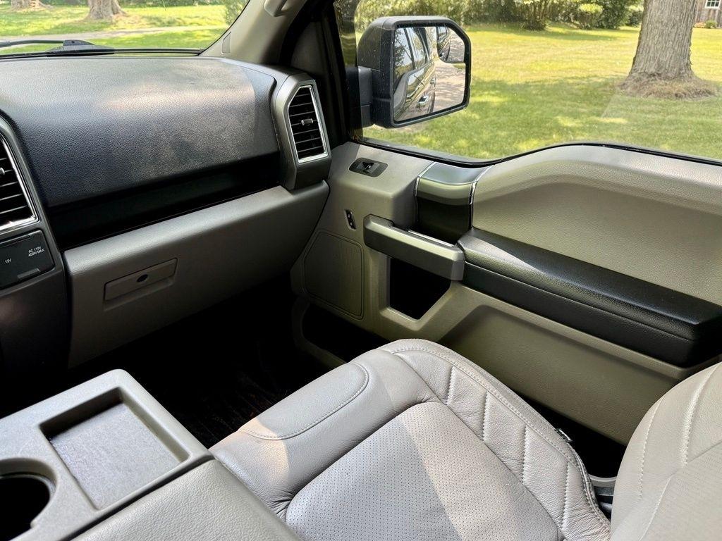 Ford F-150 4WD SuperCrew 145" King Ranch 2016