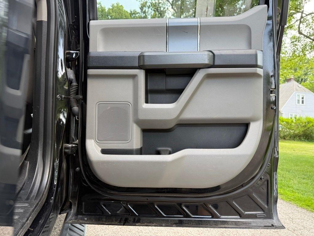 Ford F-150 4WD SuperCrew 145" King Ranch 2016
