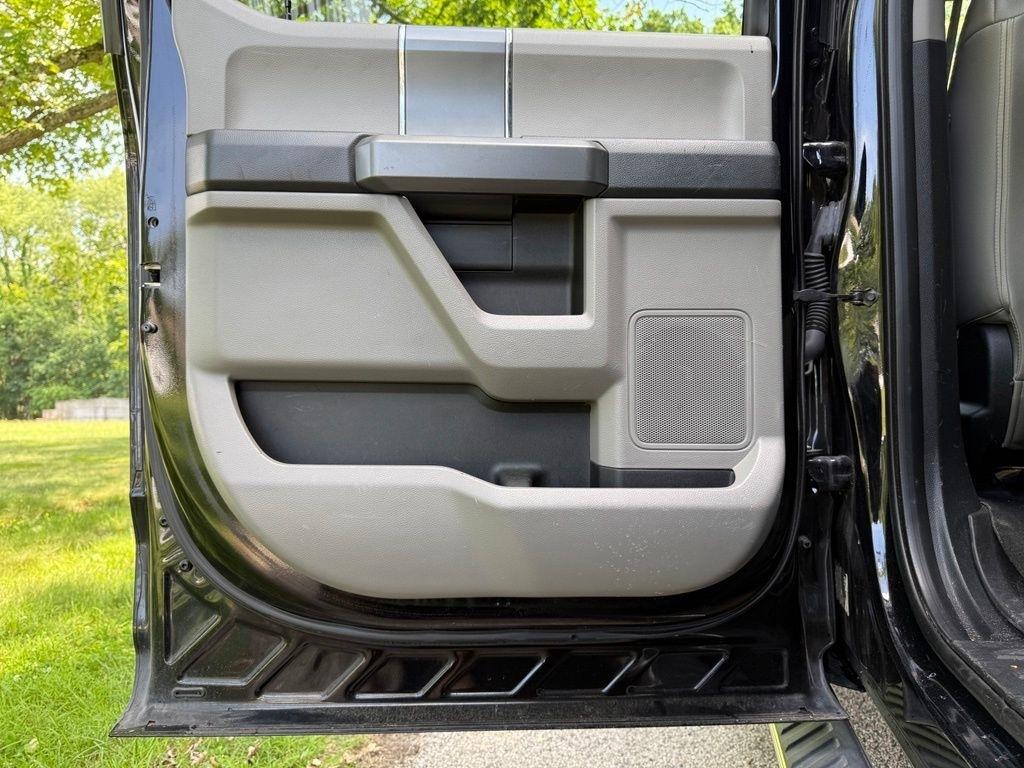 Ford F-150 4WD SuperCrew 145" King Ranch 2016