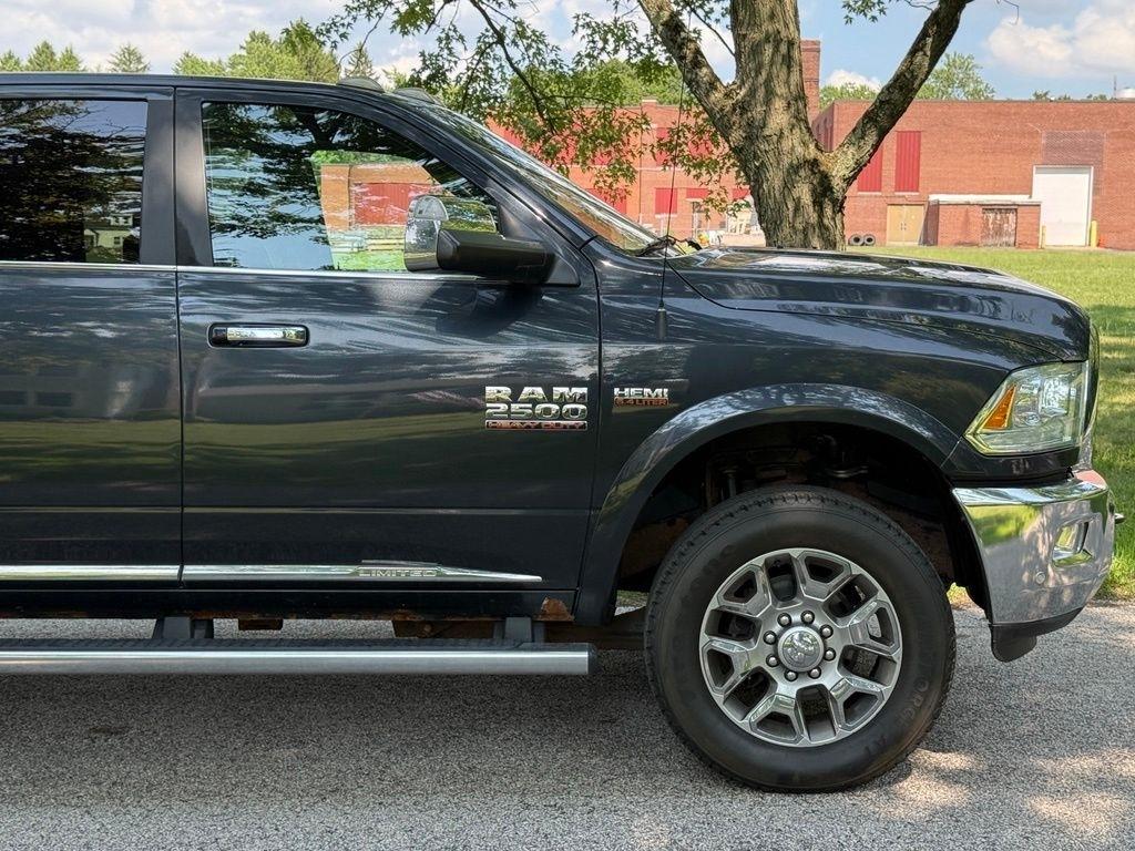 RAM 2500 4WD Crew Cab 149" Longhorn Limited 2016