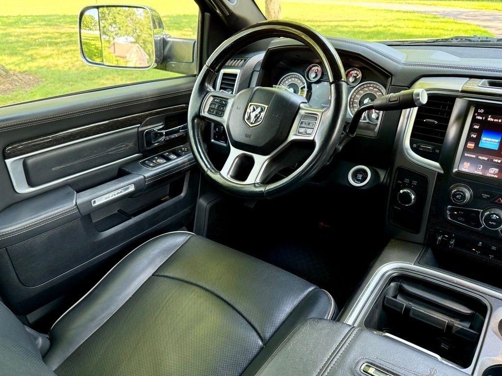 RAM 2500 4WD Crew Cab 149" Longhorn Limited 2016