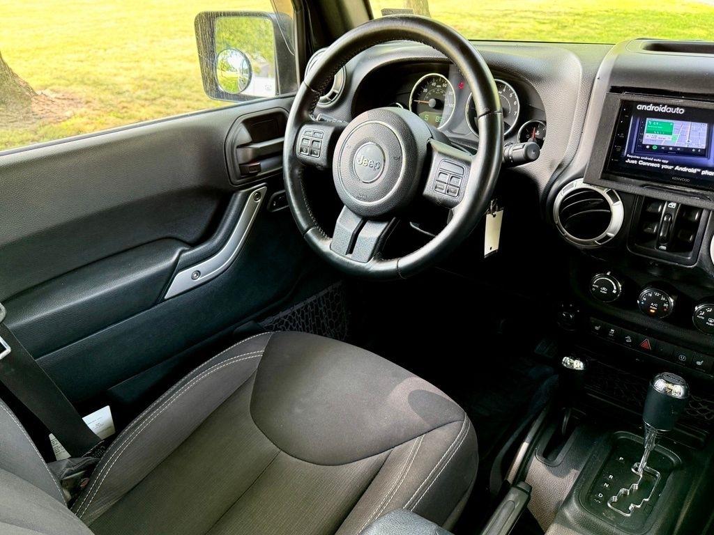 Jeep Wrangler Unlimited 4WD 4dr Rubicon 2017