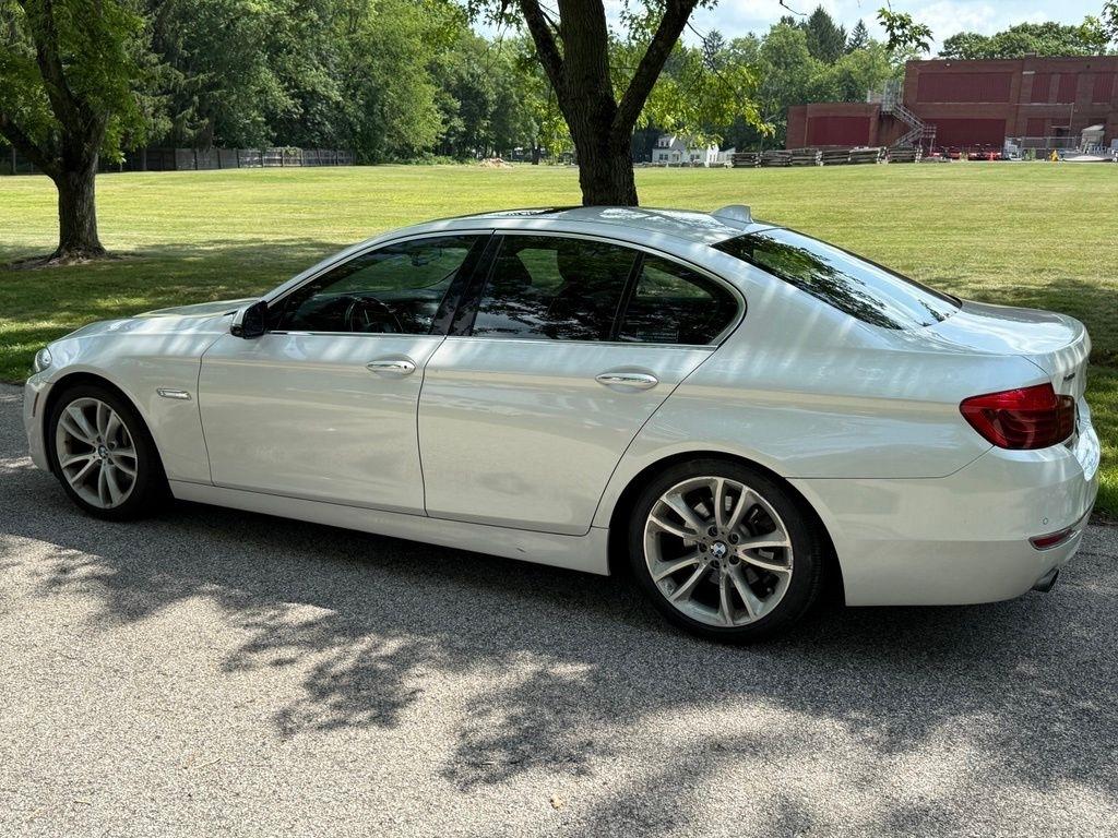 BMW 5 Series 4dr Sdn 535i xDrive AWD 2015