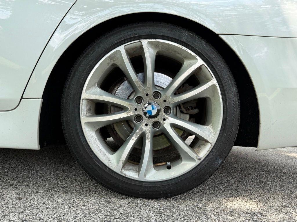BMW 5 Series 4dr Sdn 535i xDrive AWD 2015