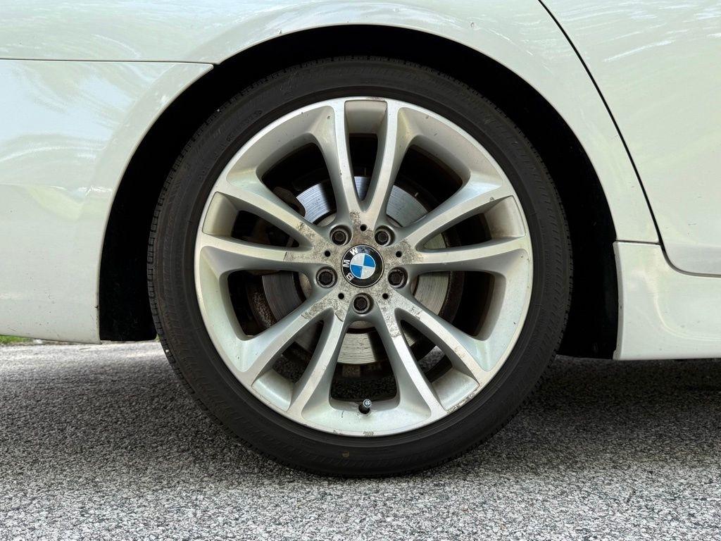 BMW 5 Series 4dr Sdn 535i xDrive AWD 2015
