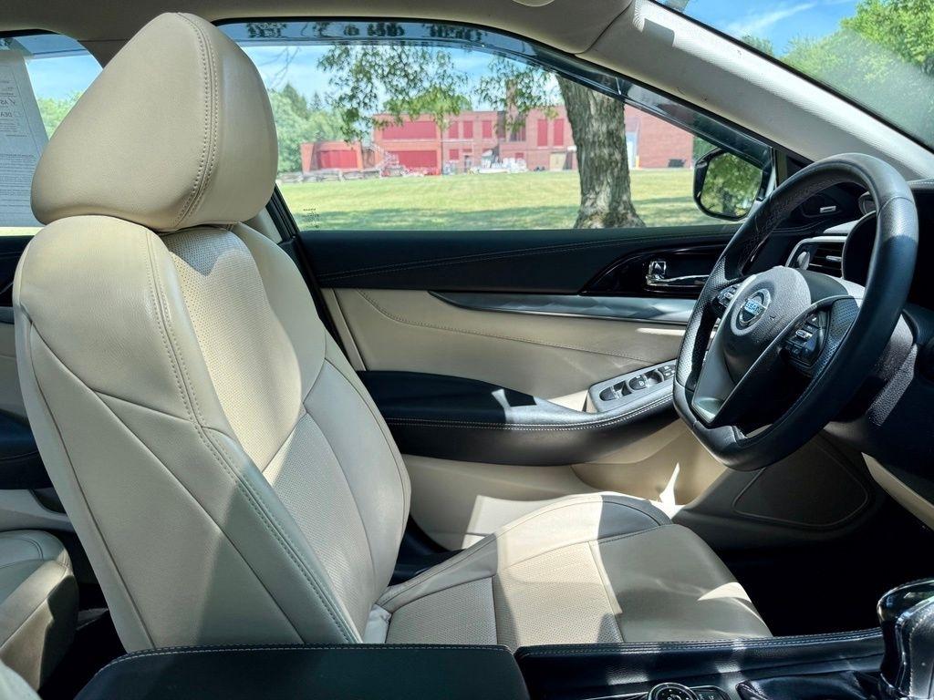 Nissan Maxima SL 3.5L 2020