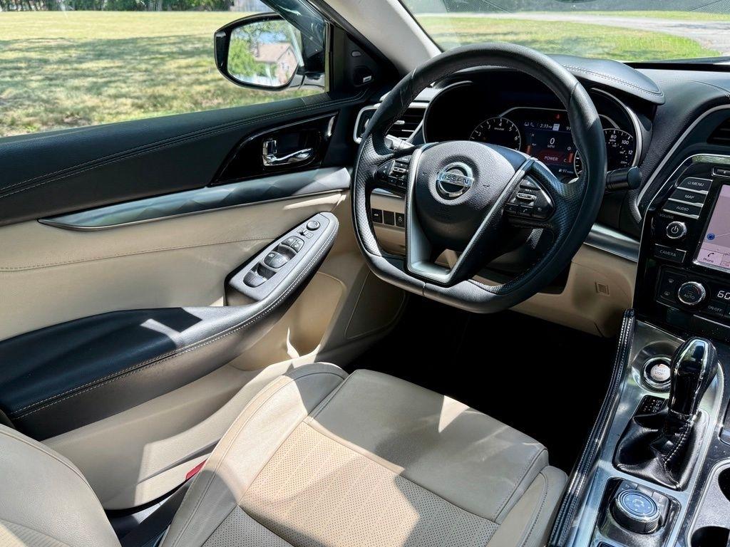 Nissan Maxima SL 3.5L 2020