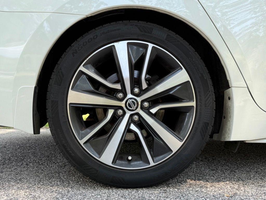 Nissan Maxima SL 3.5L 2020