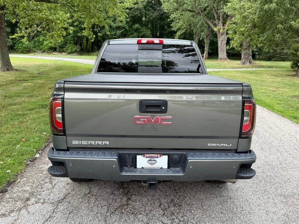 GMC Sierra 1500 4WD Crew Cab 143.5" Denali 2017