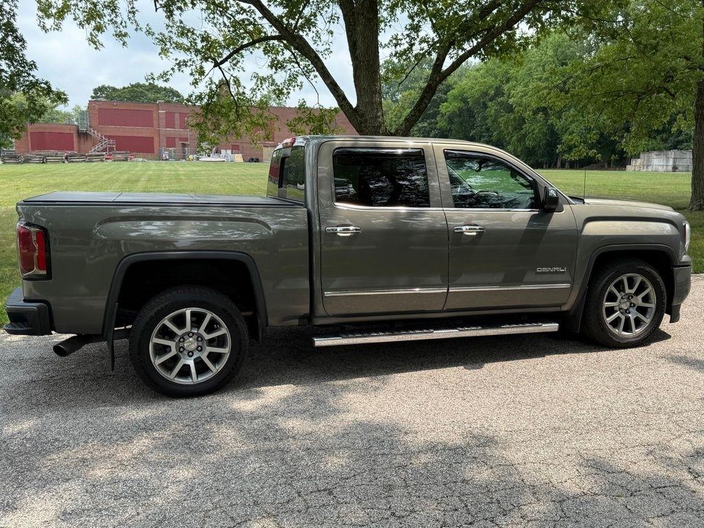 GMC Sierra 1500 4WD Crew Cab 143.5" Denali 2017