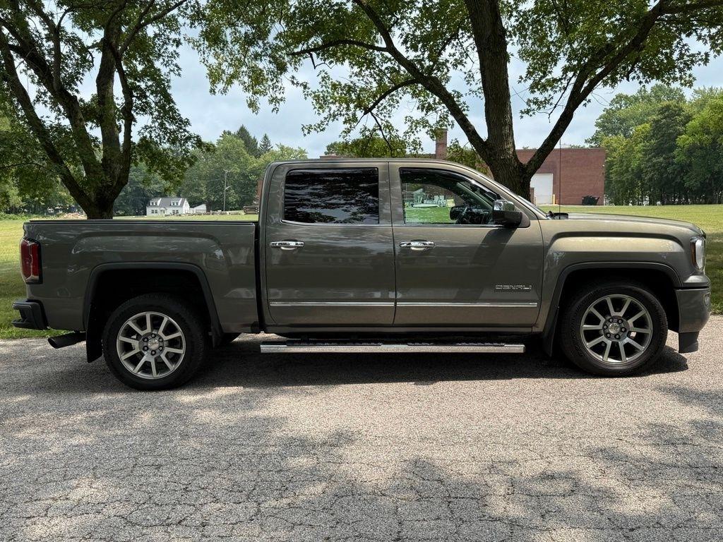 GMC Sierra 1500 4WD Crew Cab 143.5" Denali 2017