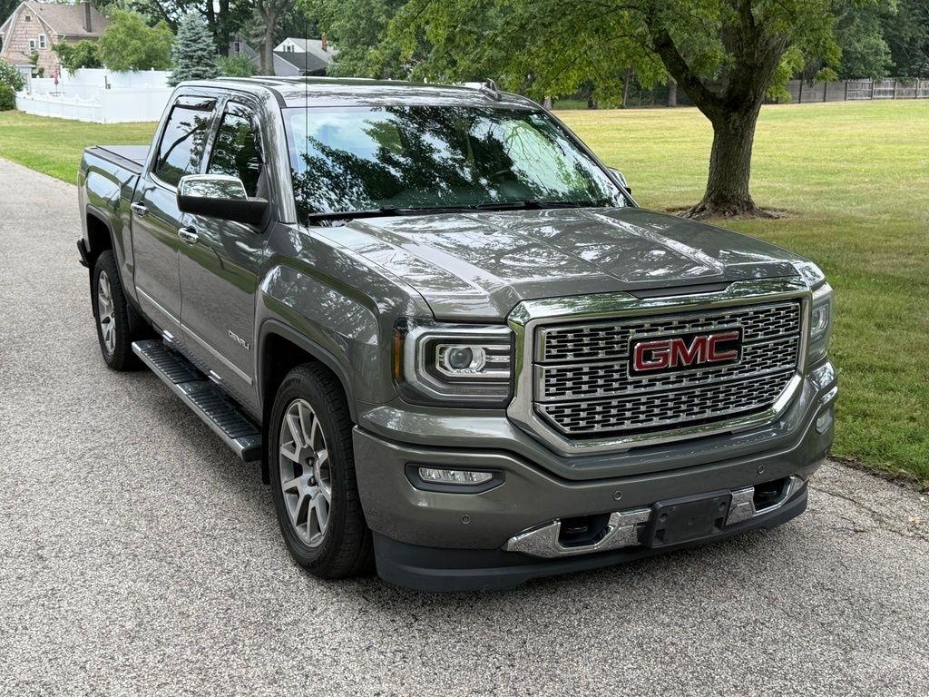 GMC Sierra 1500 4WD Crew Cab 143.5" Denali 2017
