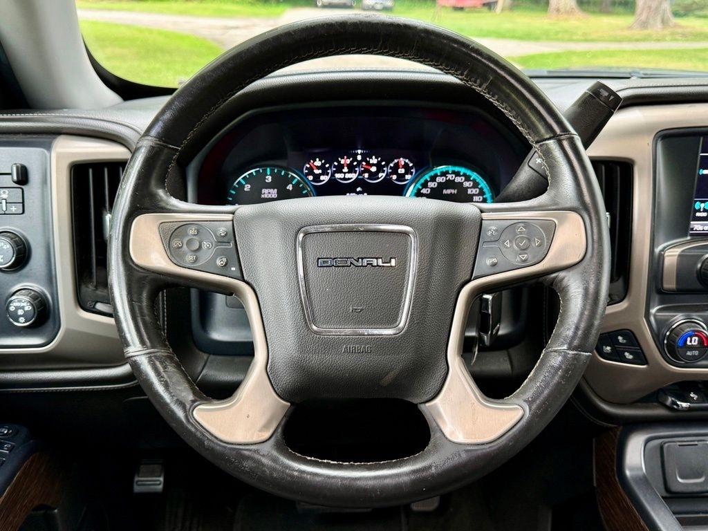 GMC Sierra 1500 4WD Crew Cab 143.5" Denali 2017