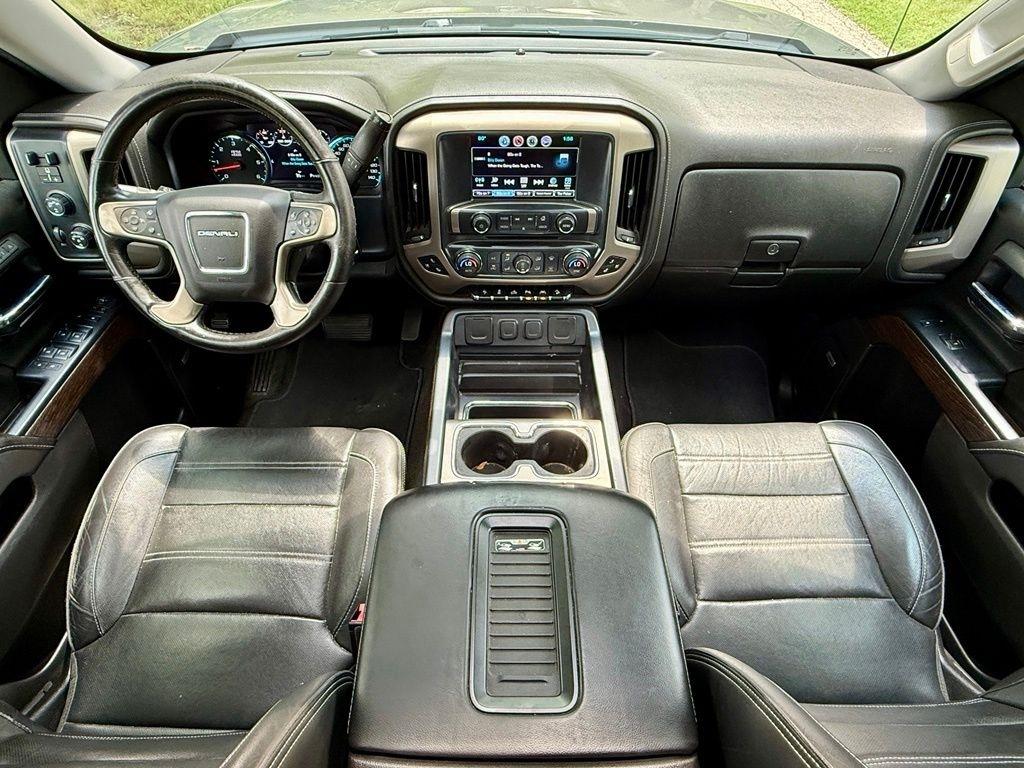 GMC Sierra 1500 4WD Crew Cab 143.5" Denali 2017