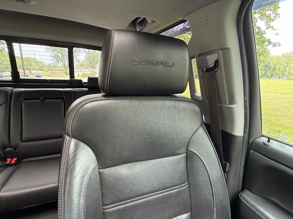 GMC Sierra 1500 4WD Crew Cab 143.5" Denali 2017