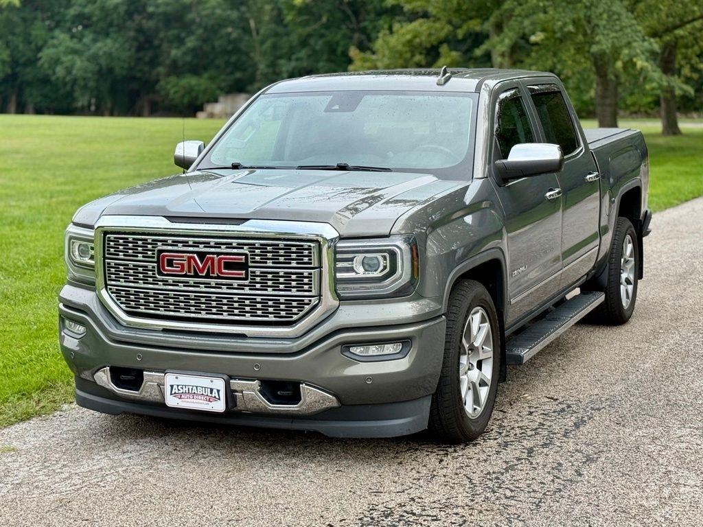 GMC Sierra 1500 4WD Crew Cab 143.5" Denali 2017