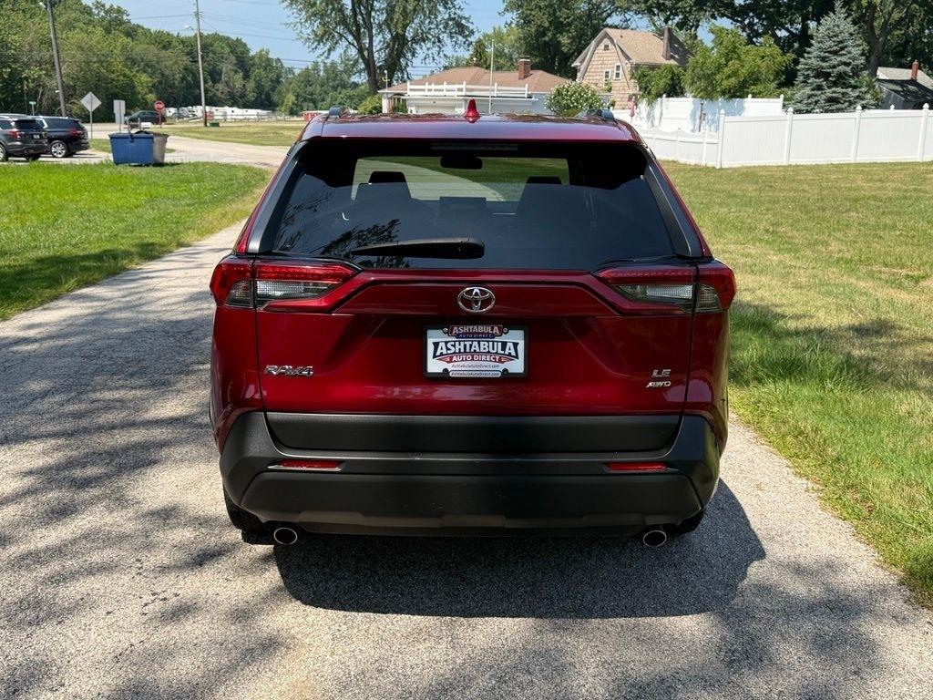 Toyota RAV4 LE AWD (Natl) 2019