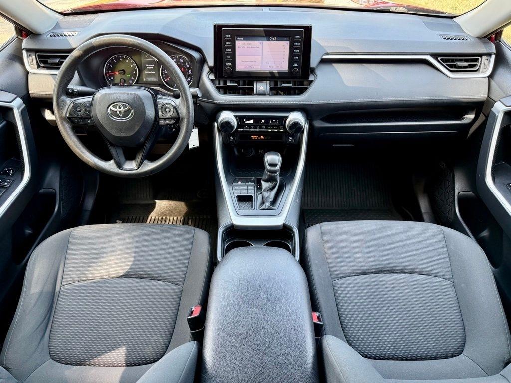Toyota RAV4 LE AWD (Natl) 2019