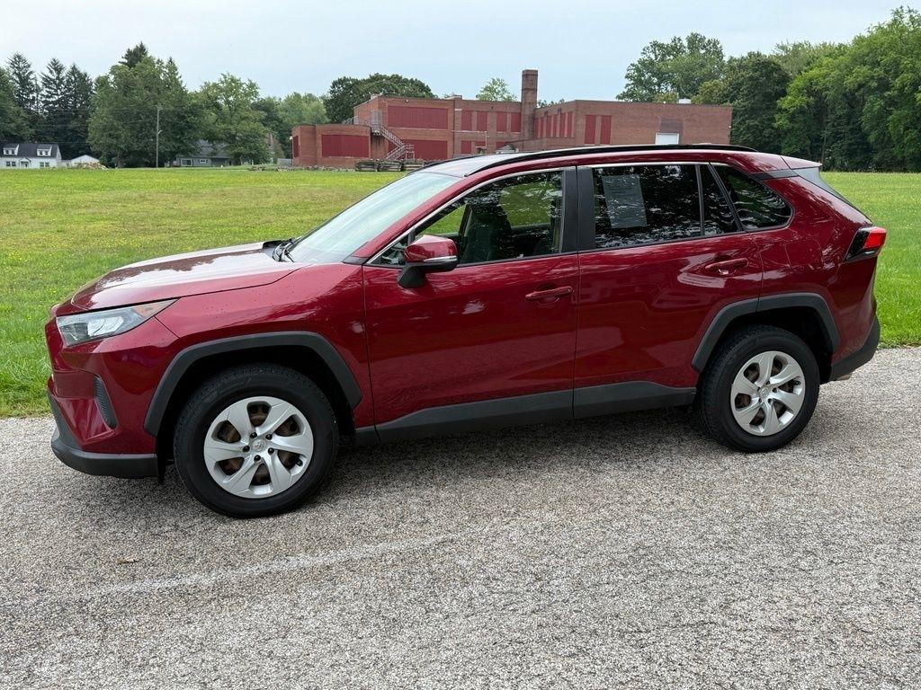 Toyota RAV4 LE AWD (Natl) 2019
