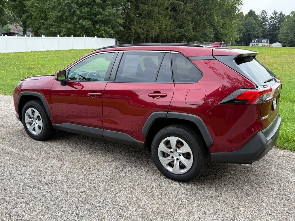 Toyota RAV4 LE AWD (Natl) 2019